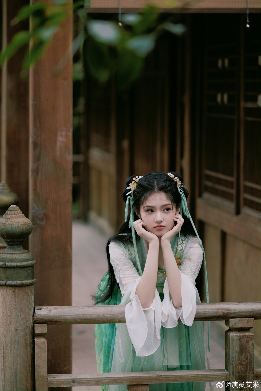 2024顏值不輸女主的陸劇女配！《墨雨雲間》 楊超越美過吳謹言，《慶餘年2》辛芷蕾更美