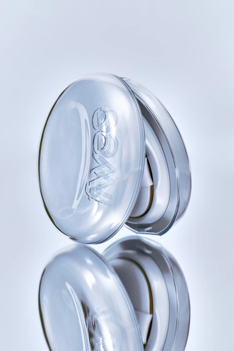 Fwee 玻璃光感氣墊粉底 Glass ver.，NTD840