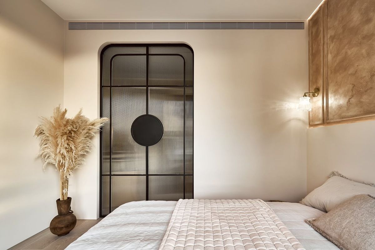 弧線 ；光影 ；優尼客空間設計