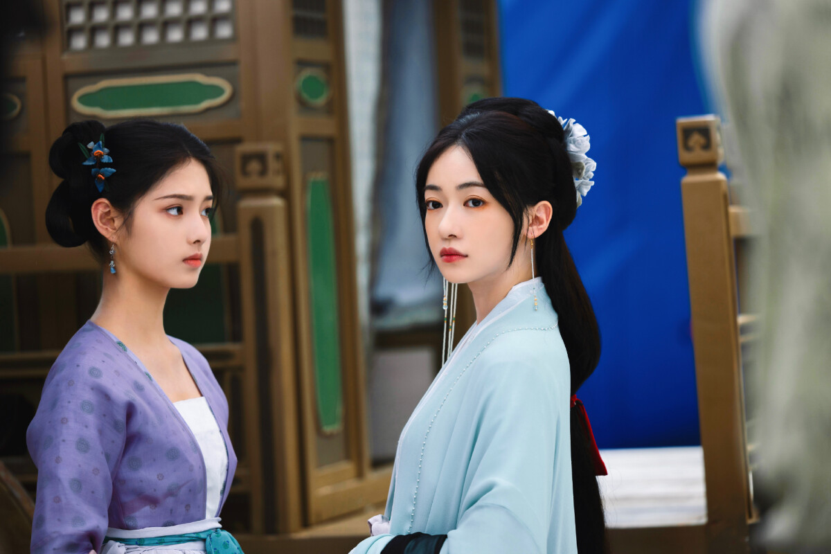 10位「紅極一時」陸劇女主不同命!《墨雨雲間》吳謹言翻紅，楊冪口碑跌，這2位自毀前程