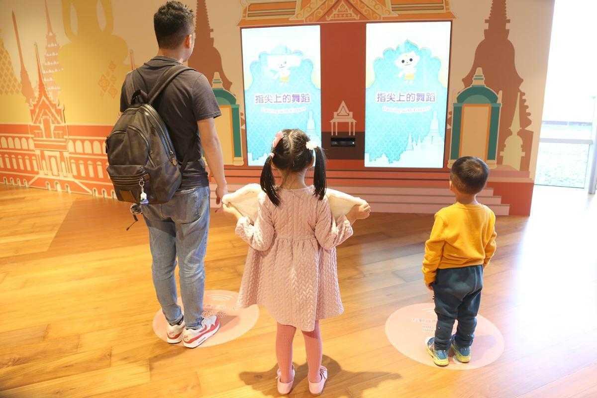 嘉義親子景點必去清單｜超適合遛小孩的玩樂好去處，故宮南院溜滑梯、咩咩上樹療癒動物、三隻小豬觀光農場