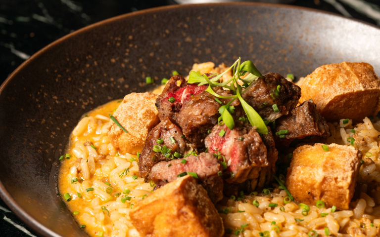 台味大翻玩！肝連、臭豆腐進化成精緻料理，熟悉味道全面升級