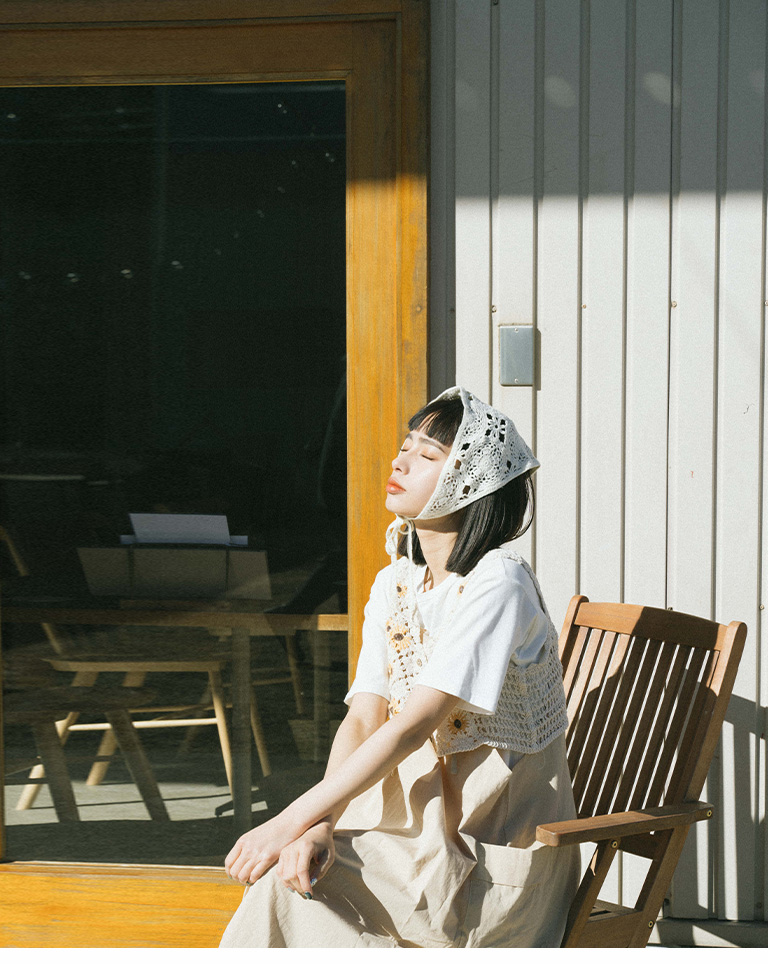 緹花編織鏤空造型綁帶頭巾 兩色售