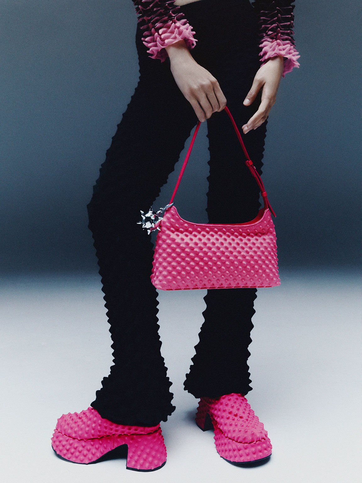 CHARLES & KEITH X CHET LO 立體釘厚底穆勒鞋