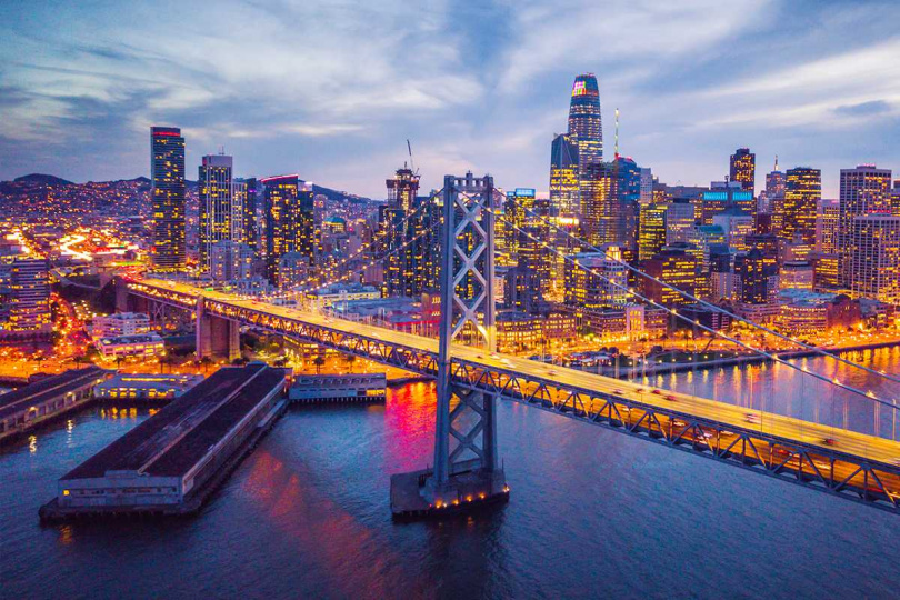 聯合航空飛舊金山來回含稅最低26,600元起。