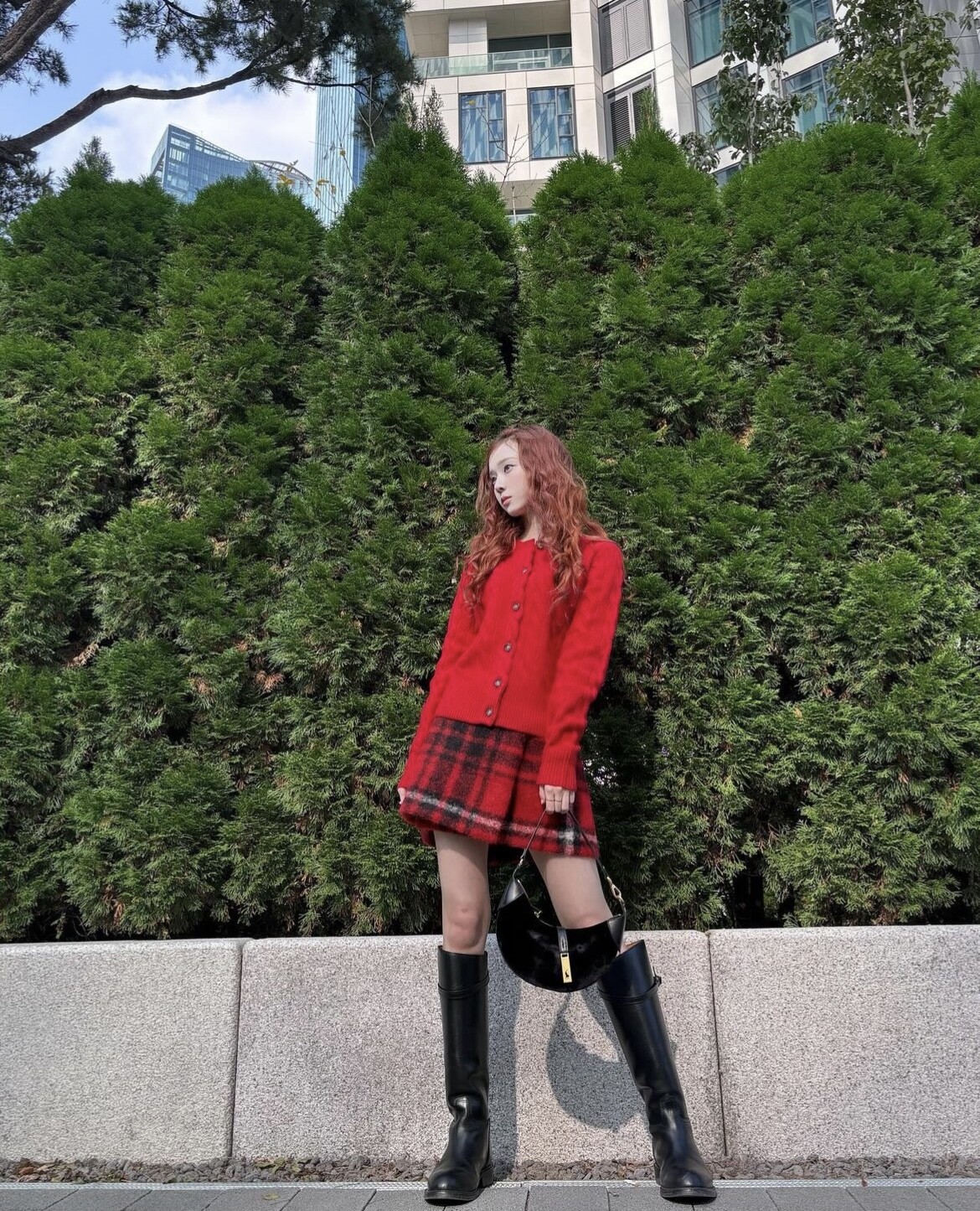 新年紅色穿搭六大範本：整身紅「這樣搭」才不出錯！少女千金風、成熟質感風都有