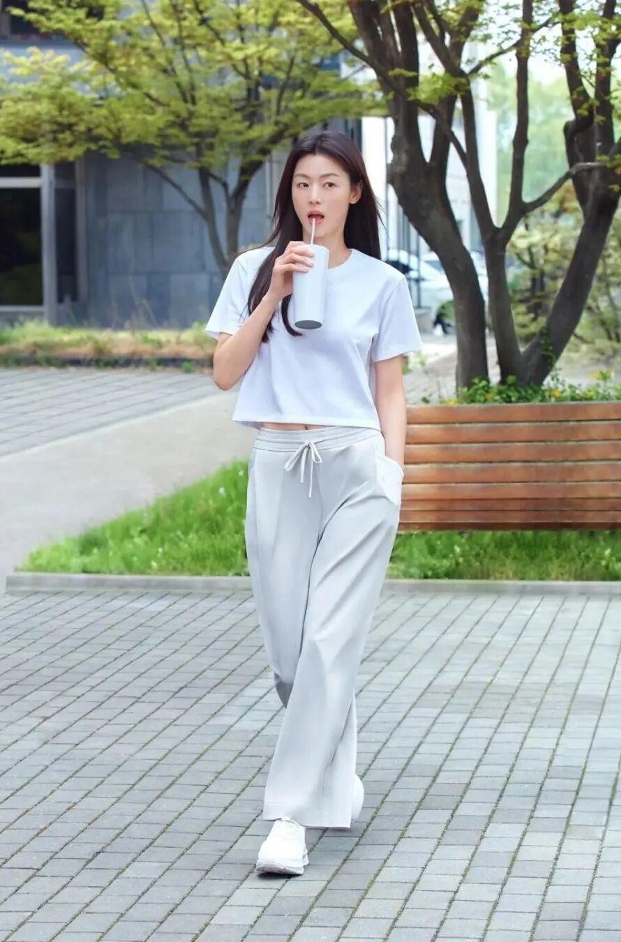 2024韓國人最愛「廣告代言人」TOP6！《淚之女王》金智媛第6，金秀賢第2，冠軍沒人不服