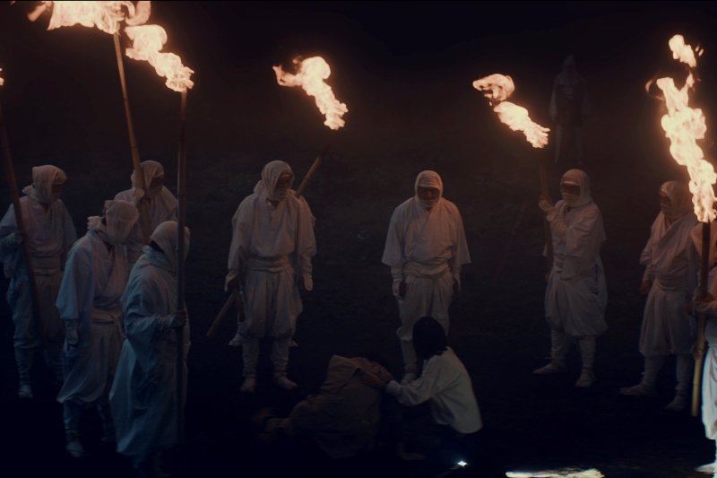 《七夕之國》Disney+ 驚悚日劇３大謎團一次看：膽小者慎入，血腥爆頭、怪誕民俗、變種怪物通通有！