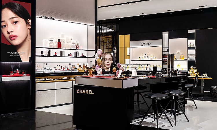 香奈兒101美妝精品店亮點4：獨家DIY彩妝造型體驗