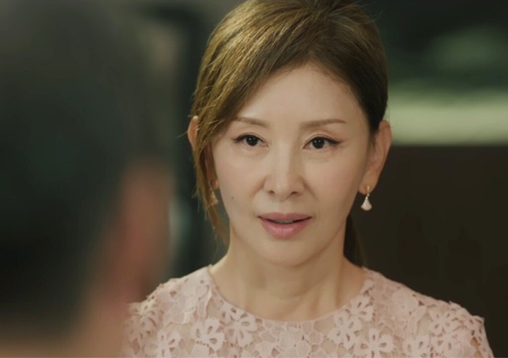 4月韓劇演員話題度TOP10！《淚之女王》主演霸榜、他僅客串就上熱搜，車銀優演技進步