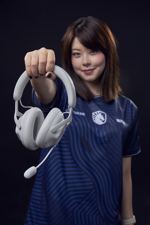 Alienware Pro 電競耳機與電競隊伍 TEAM Liquid（TL）合作打造，售價約台幣 7,300 元