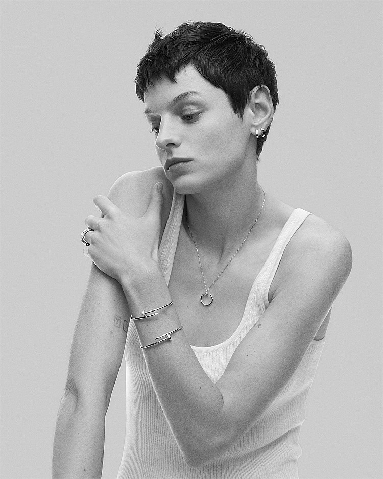 Juste un Clou 戒指系列、Love 手環系列、Tank 腕錶系列，以及 Panthère de Cartier 美洲豹腕錶系列，都是最保值的單品之一