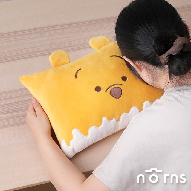 【Norns】迪士尼小熊維尼長方午安枕 norns Original Design Disney MOCHI Feel 麻糬造型枕