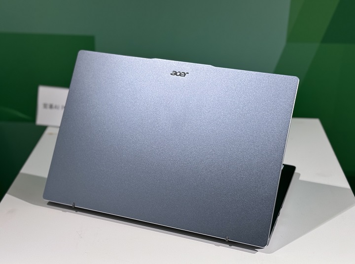 Acer Day 開跑！Swift 14 AI 售價 49,900 元，同步推出 Predator Connect T7 Wi-Fi 7 電競路由器