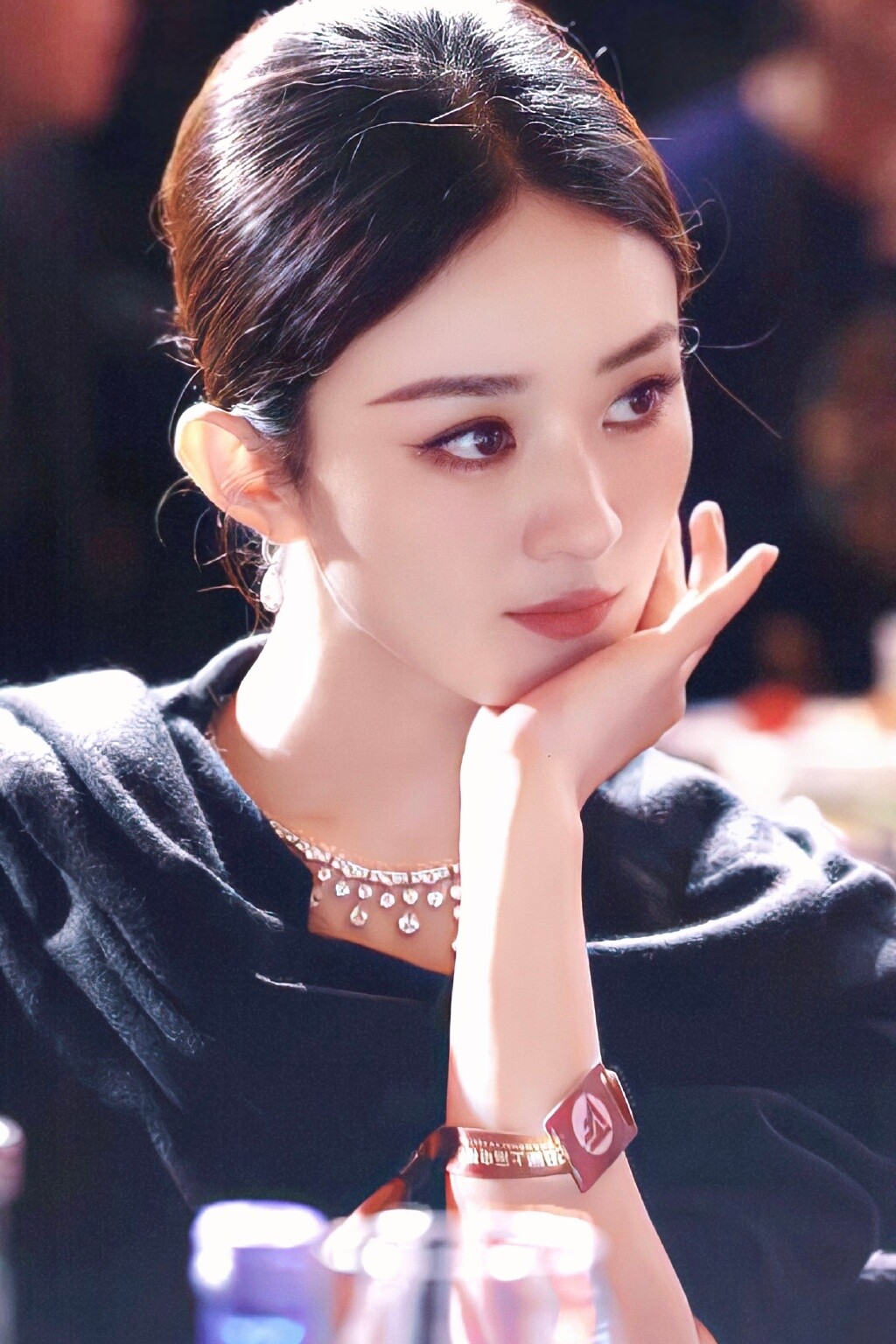 網評「最想用她臉活一天」高顏值陸劇女星TOP10！迪麗熱巴第四，楊穎第三，冠軍是真美