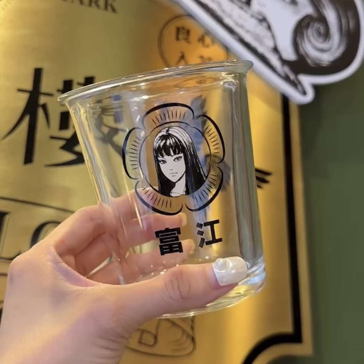 重磅聯名！「鶴茶樓 X 伊藤潤二驚選集」周邊登場，