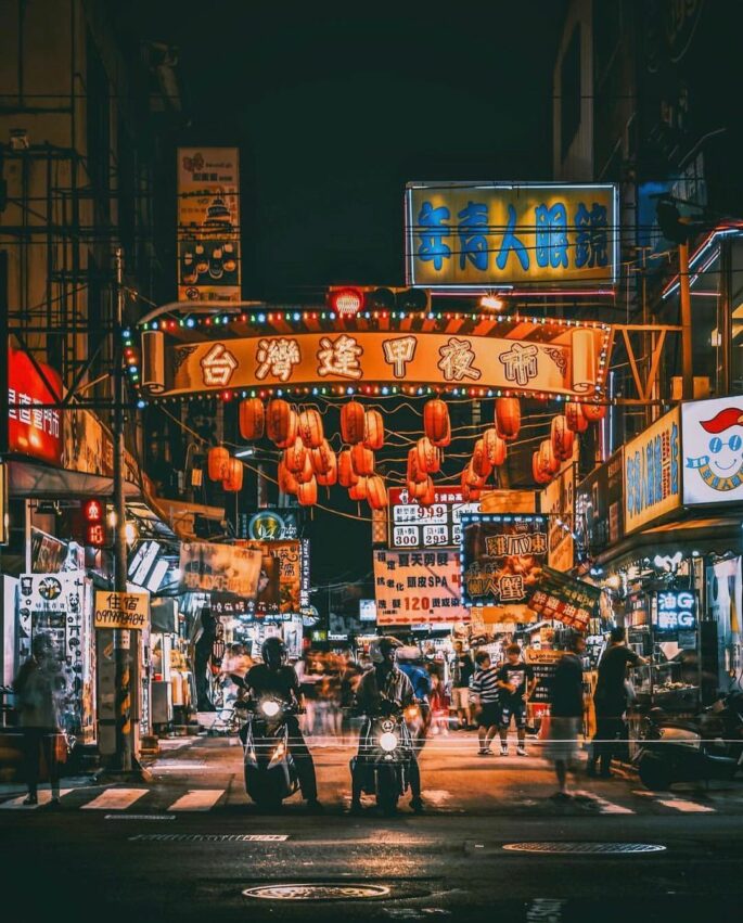 台中夜市推薦｜最新夜市、吃喝玩樂、拍照打卡、營業時間看這篇