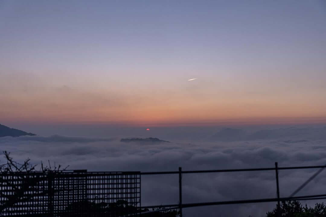 全台露營｜全台雲海露營地推薦TOP6，最熱門的露營區、最美麗的飄浮雲海，大自然的驚喜等你開啟。