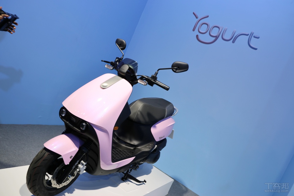 KYMCO Yogurt 125 光陽全新車款售價8.35萬元起，李多慧代言鎖定年輕機車族群