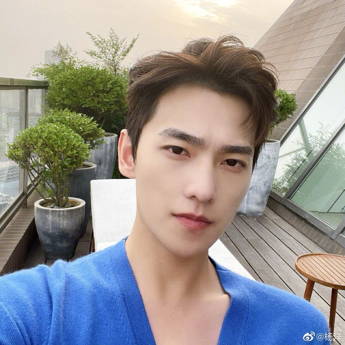 日網票選「最帥華人男演員」TOP10！肖戰&宋威龍&楊洋等帥哥都入榜，台灣最帥是他！