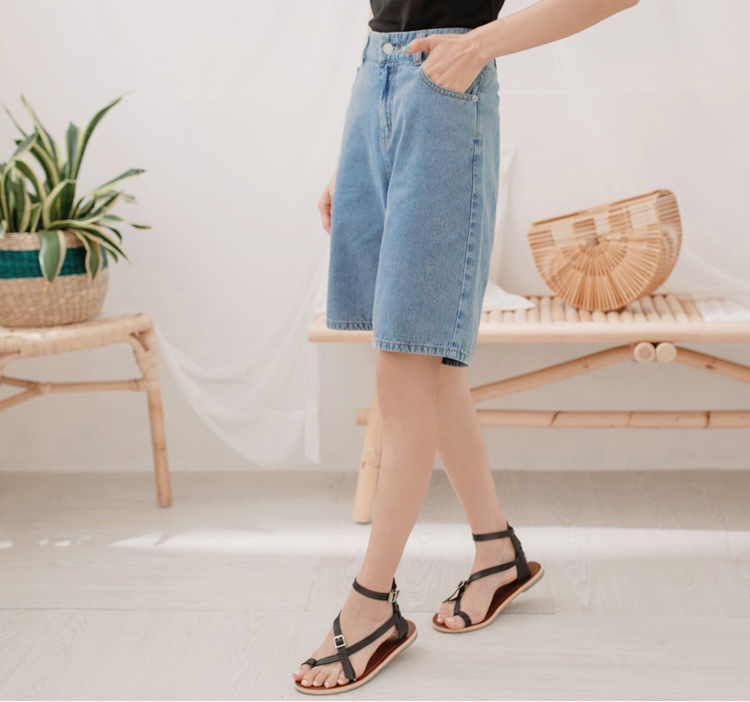 OB嚴選 高含棉率性男友風牛仔/丹寧五分褲