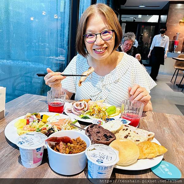 【青埔商旅】旅宿模範生，國旅新希望！精緻雙人房一泊二食只要4