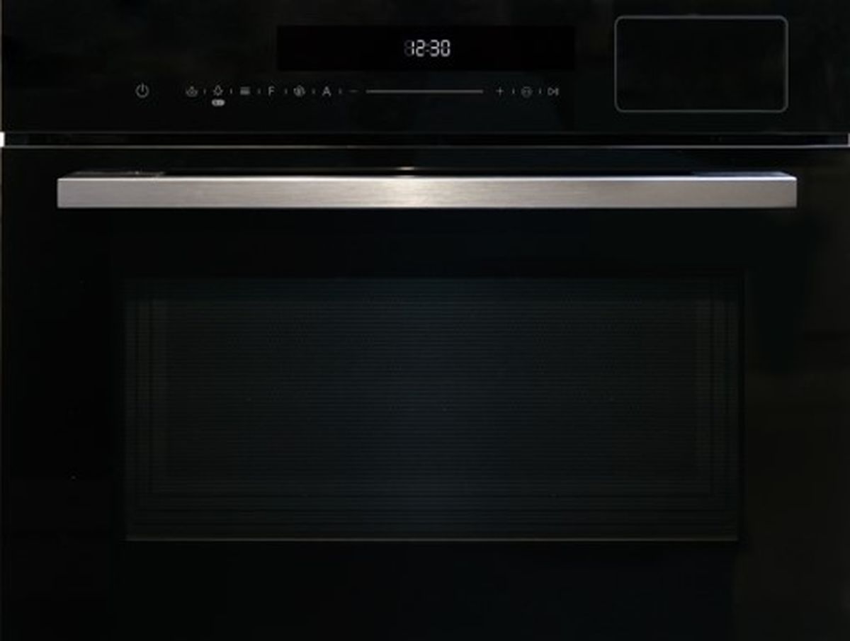 廚房 ；科技 ；智能微波蒸烤爐