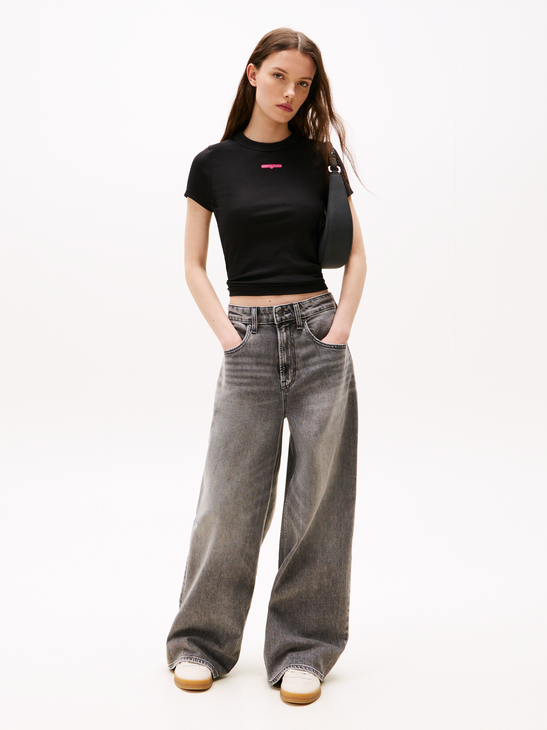 TOMMY JEANS TJW SLM SCRPT LBL SSBlack