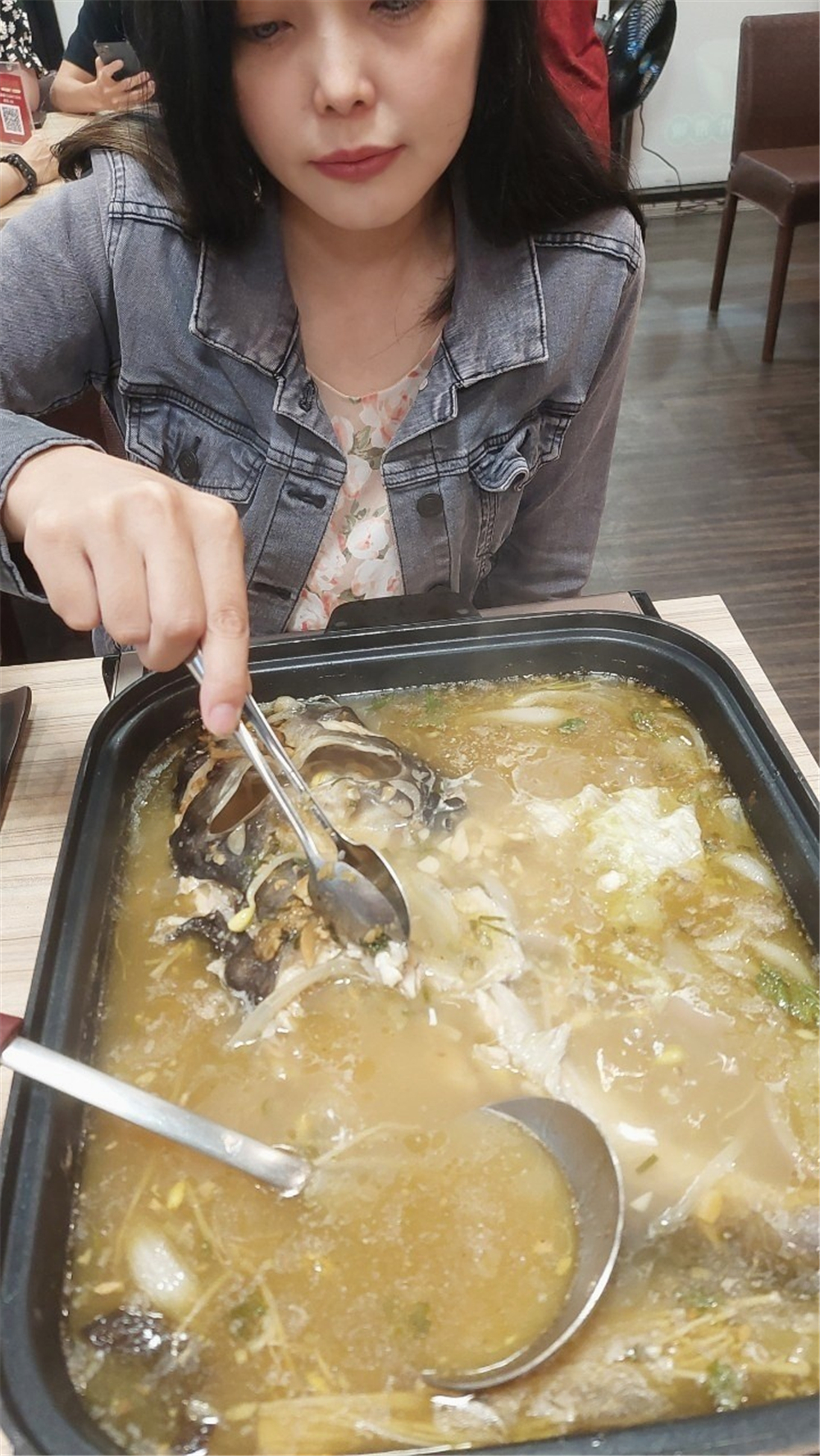 美食｜高鐵左營站美食Cai Shen Dao蔡神到紙包魚，台