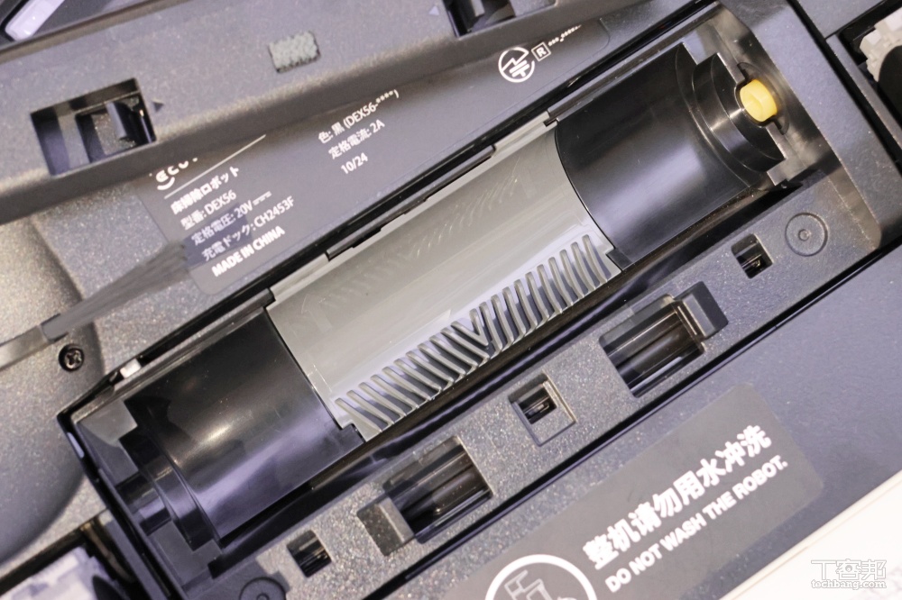 科沃斯X8 PRO OMNI掃拖機器人合體洗地機：恆壓滾筒活水洗地、早鳥價 32,988 元限時開跑