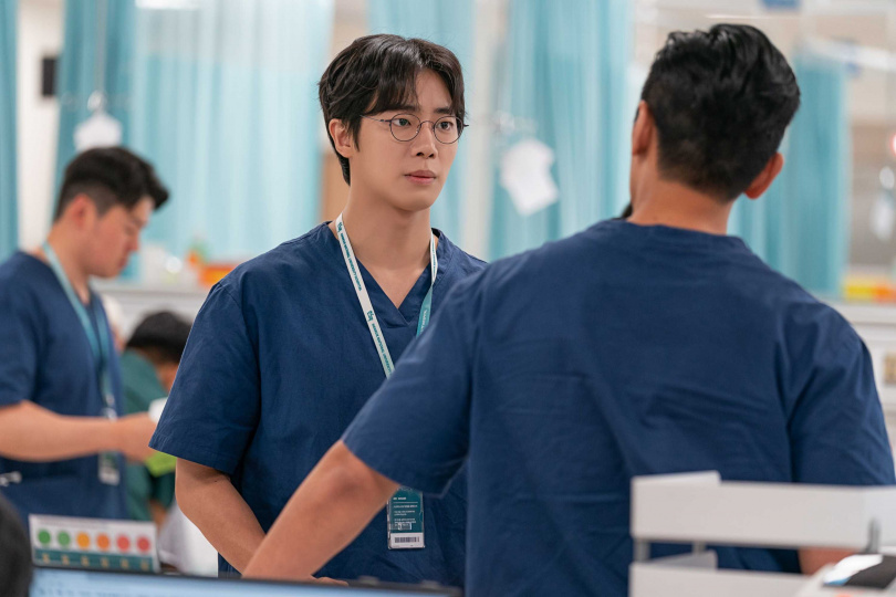 《外傷重症中心》白江赫愛徒「一號」由秋英宇飾演。（圖／Netflix提供）