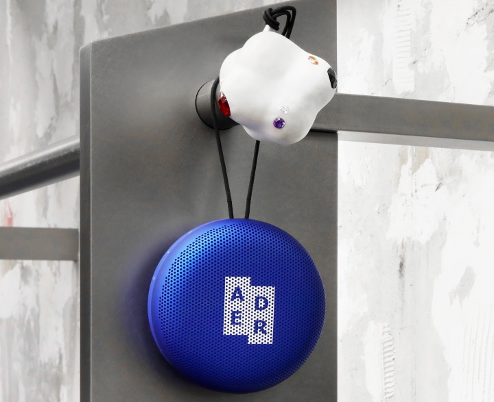 BANG & OLUFSEN 聯手韓潮牌 ADER ERROR 打造全新 Beosound A1 便攜式揚聲器，全台限量 2 件