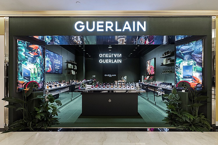 嬌蘭微風概念店亮點1：全球第一間！香氛色彩概念店