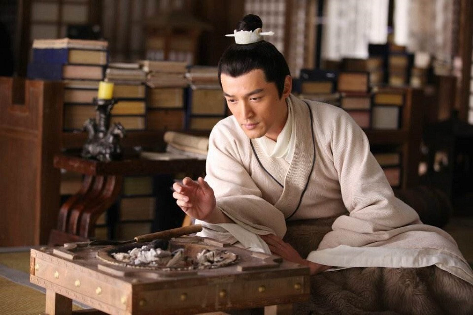 近十年「年度網播量最高」爆款古裝劇！《慶餘年》當年沒拚過《知否》，今年劇王是這部