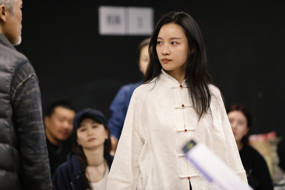 8位陸劇85花2024待播劇！《與鳳行》趙麗穎進組拍劇，劉亦菲1部，劉詩詩2部都是古裝劇