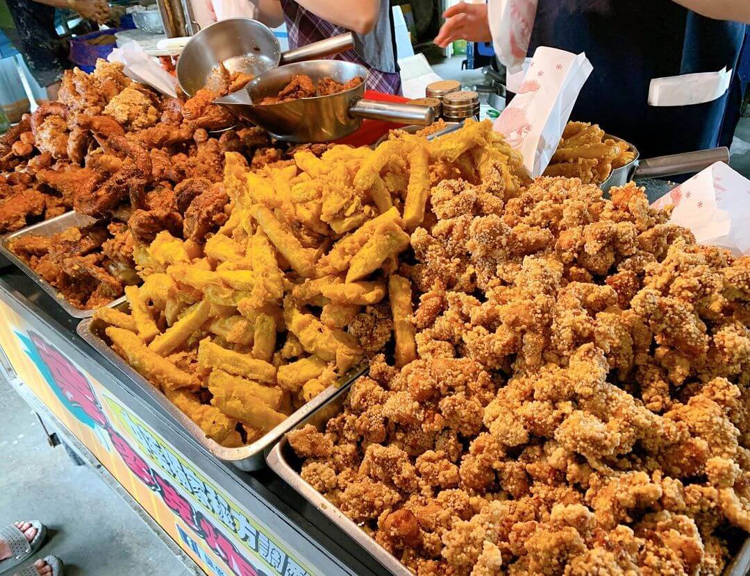 台南美食｜跟著在地人走透透，台南新化美食小吃推薦，老字號的期間限定古早味一次帶你吃個夠。