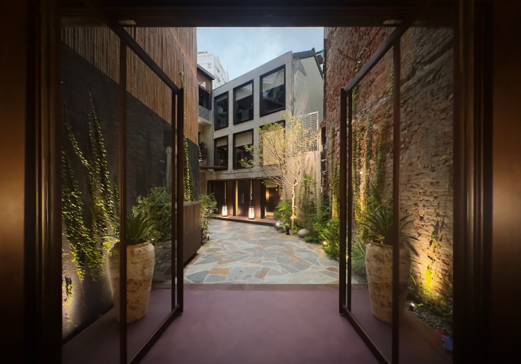 台南「蔚南裏」是藏身巷弄60 年老宅群