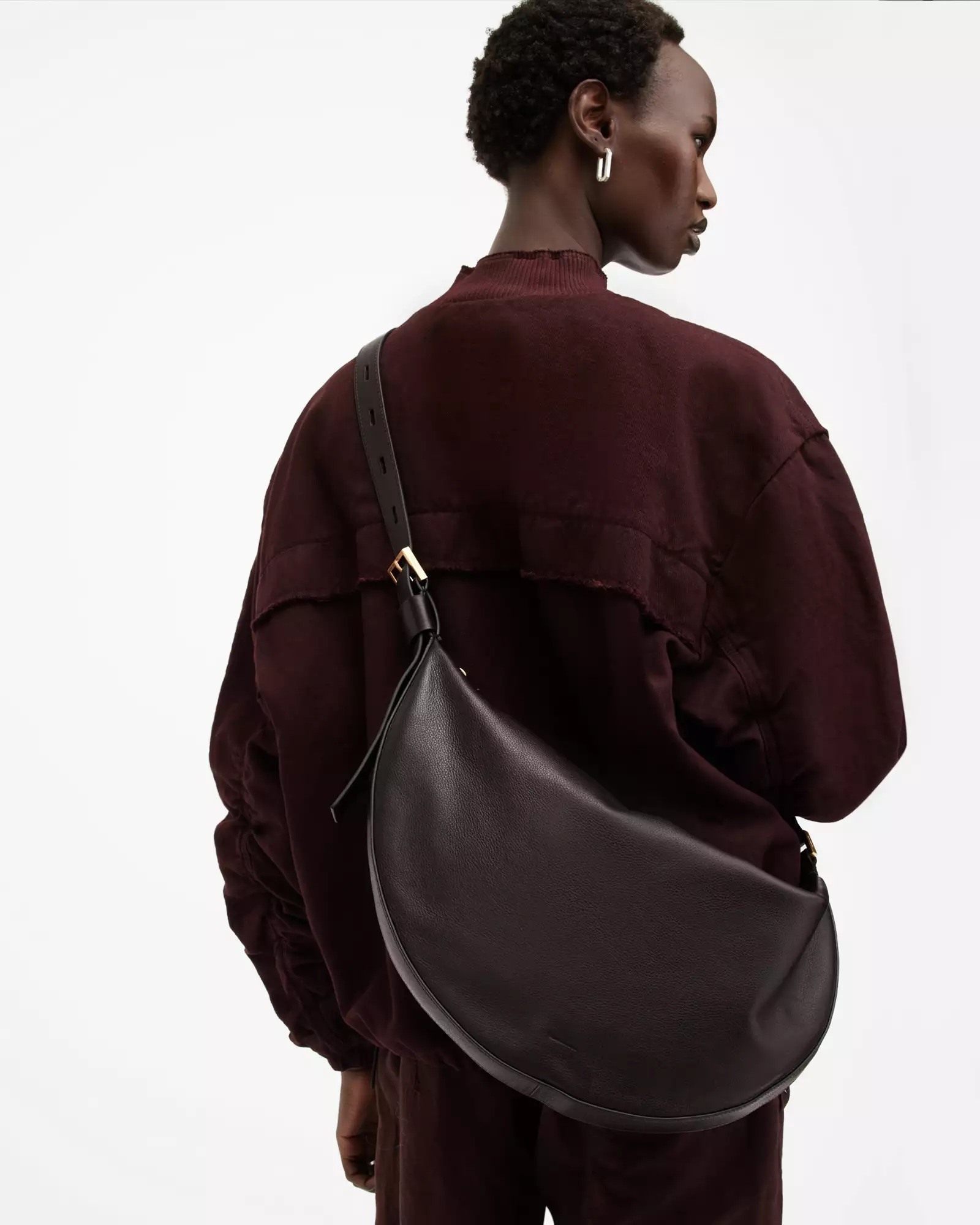 ALLSAINTS HALF MOON 牛皮斜背包