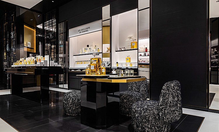 繼巴黎帕西區（PASSY）的化妝品精品店 （Maison de Beauté）後，台灣也首度迎來首間「精品美妝概念店」