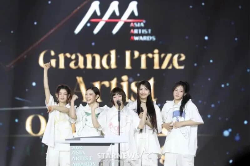 AAA 亞洲明星盛典光是頒發獎項就超過 30 項，而今年邁向 AAA 十週年，勢必又將擴大舉辦，絕對是所有 K-Pop 迷年末的最強盛事。