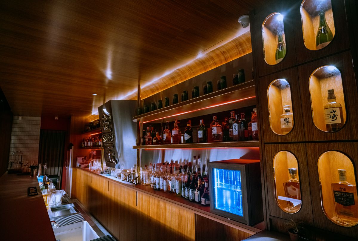 金玉酒龍；商空設計；日式酒吧；酒店設計；室內設計