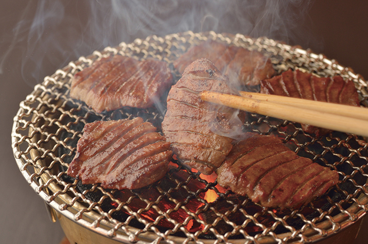 被譽為「牛舌界天花板」的日本 70 年職人牛舌名店「東山牛舌」也將於 8 月插旗 Dream Plaza，作為台灣首店，也由日本總公司親自監製。