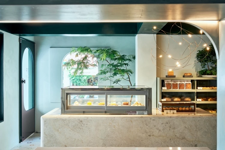 CHU 初｜被綠意包圍的松菸甜點麵包店