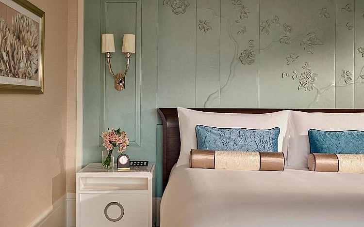 自開幕以來，飯店持續蟬聯《富比士》五星殊榮，是全台唯一達成此紀錄的酒店