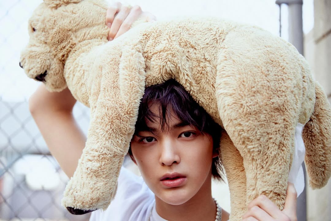 安乾鎬（Ahn Keon-ho）2009 年 2 月 14 日出生於韓國京畿道水原市長安區，是 CORTIS 中最年輕的成員。