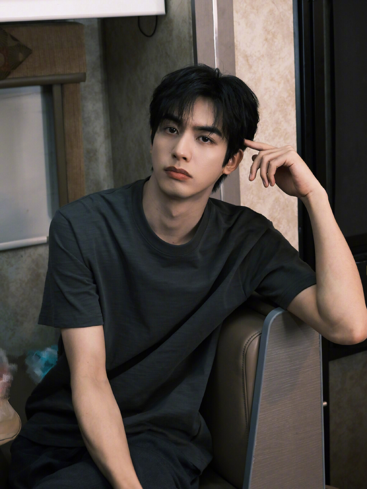 韓網熱議「比車銀優帥的陸劇演員」！肖戰、楊洋人氣高，他們因《致我們》系列紅遍海外