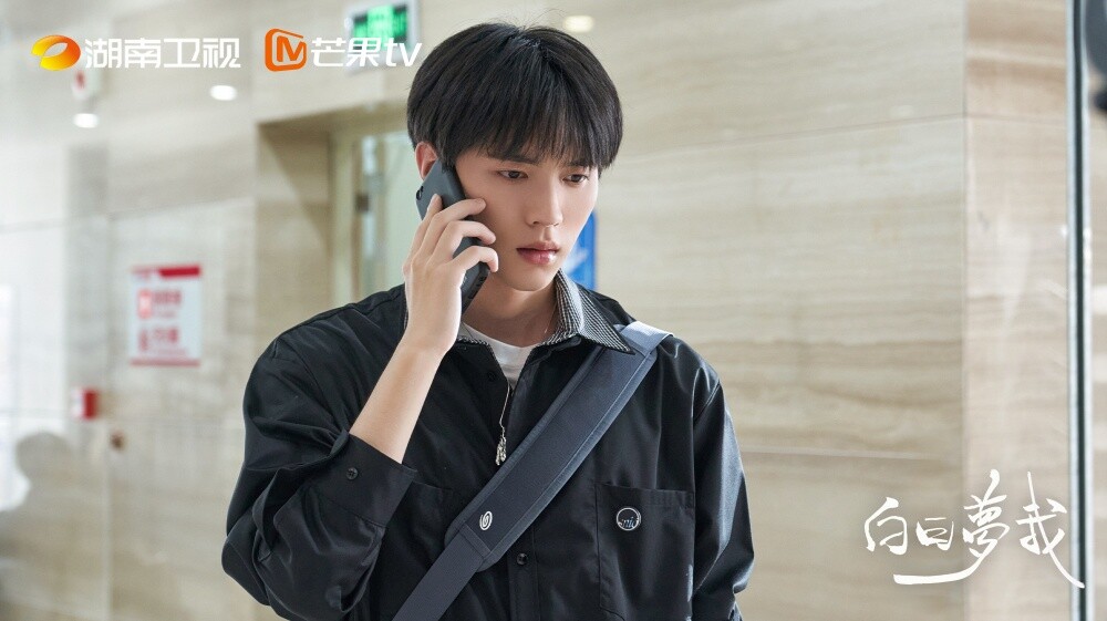 演過運動員鮮肉的陸劇男星！《在暴雪時分》吳磊MAN味爆棚，王星越被讚是「霸總」風格