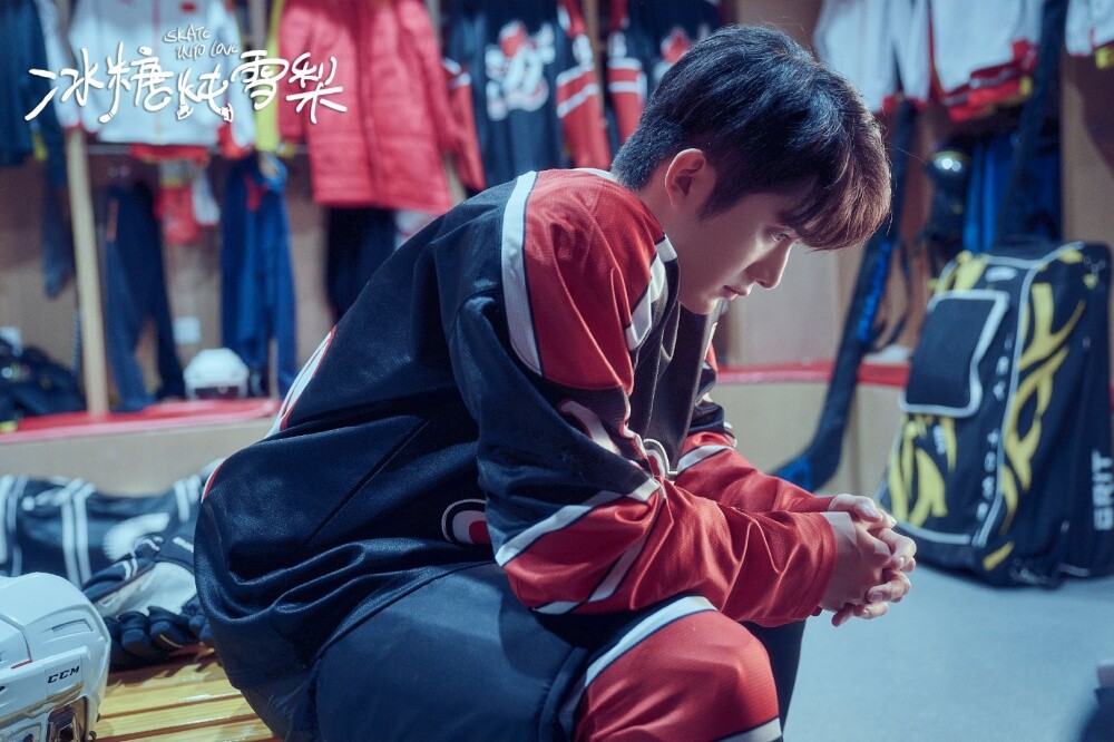 演過運動員鮮肉的陸劇男星！《在暴雪時分》吳磊MAN味爆棚，王星越被讚是「霸總」風格