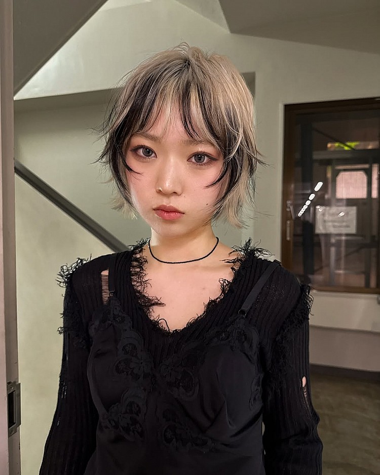 層次剪髮型推薦20：線條感短髮