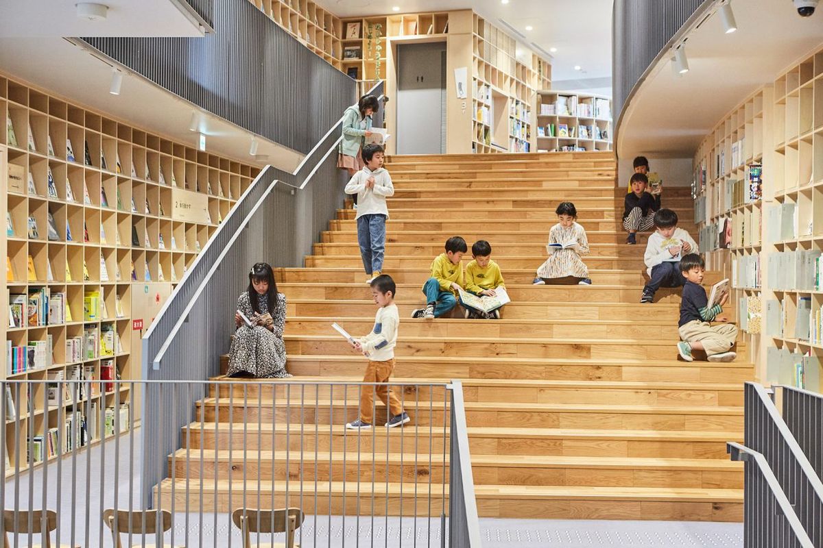 童書之森 ；橢圓造型 ；清水模